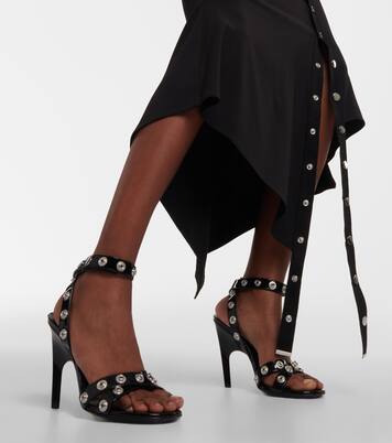 Verzierte Sandalen Cosmo aus Lackleder | The Attico