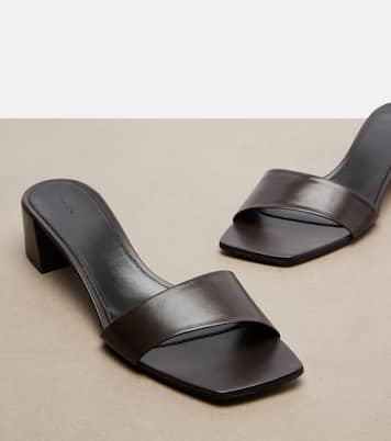 Pantoletten Chocolate aus Leder  | The Row