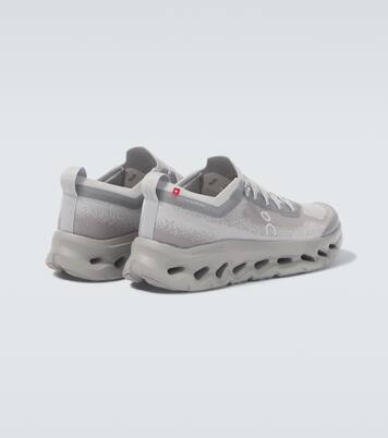 X Zendaya Laufschuhe Cloudtilt Moon | On