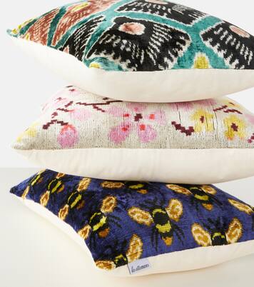Bees silk and cotton velvet cushion | Les-Ottomans