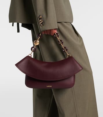 Schultertasche Ola Medium aus Leder | Loewe