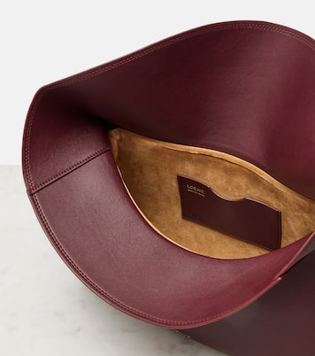 Schultertasche Ola Medium aus Leder | Loewe