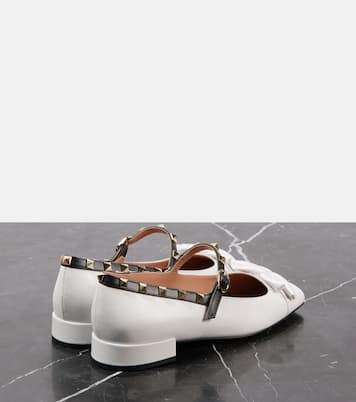 Mary-Jane-Ballerinas Rockstud Bow mit Lackleder | Valentino Garavani