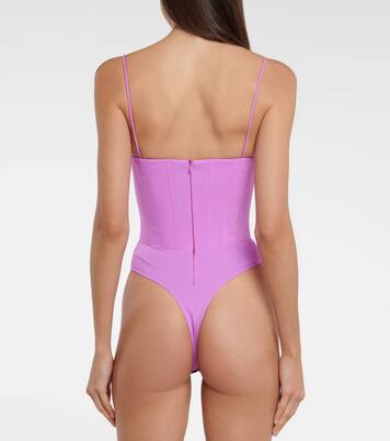 Body Carsen | Alex Perry