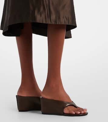 Yaga leather wedge thong sandals | JUDE