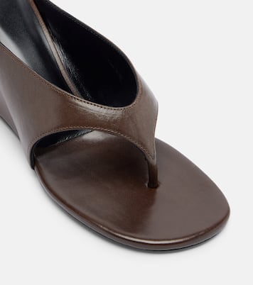 Yaga leather wedge thong sandals | JUDE