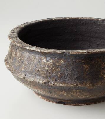 Dune stonewear plant pot by Kelly Wearstler | Serax