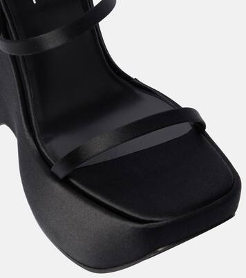 Sandalias Triplatform de satén con plataforma | Versace