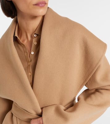 Harris cashmere coat | Gabriela Hearst