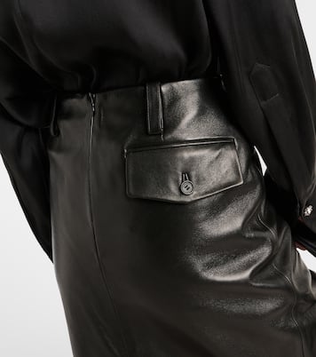 Midirock aus Leder mit Häkelstrick | Magda Butrym