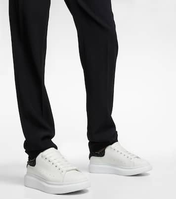 Baskets Oversized en cuir à ornements | McQueen