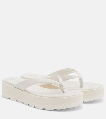 Leather platform thong sandals | Gianvito Rossi