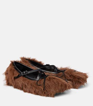 Criss Cross faux fur ballet flats | Simone Rocha