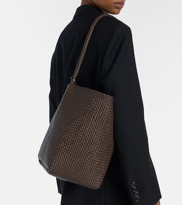 Bolso al hombro N/S Park Medium de piel trenzada | The Row