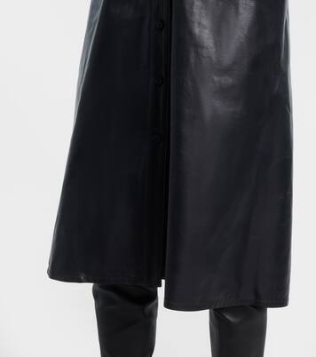 Vestido camisero de piel fruncida | Toteme