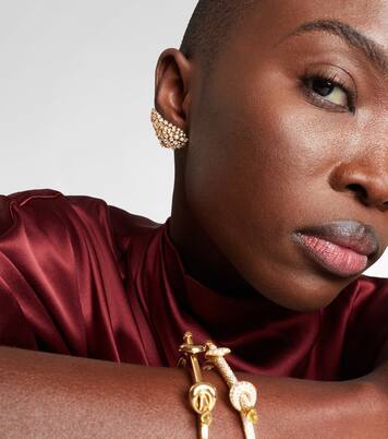 Scatter 18kt gold earrings with diamonds | Ananya