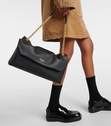 Schultertasche Medium aus Leder | Prada
