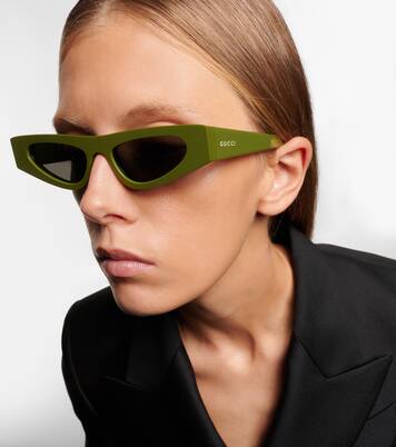 Fashion Show cat-eye sunglasses | Gucci