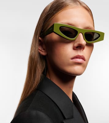 Fashion Show cat-eye sunglasses | Gucci