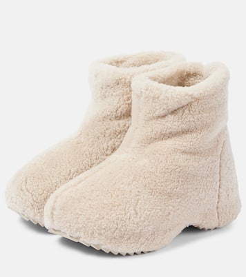 Curly shearling ankle boots | Inuikii