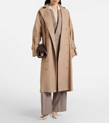 Salones destalonados Capsli con piel | Manolo Blahnik