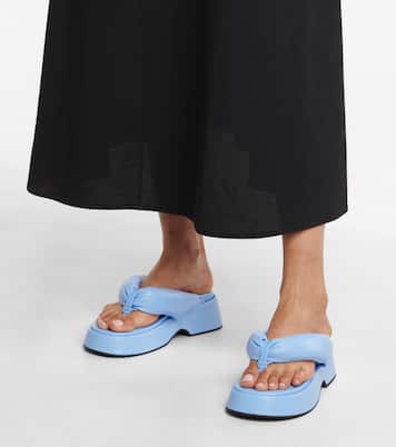 Padded thong sandals | Ganni