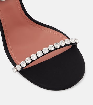 Sandalen Gigi 95 aus Satin mit Kristallen | Amina Muaddi