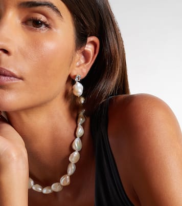 14kt gold earrings with pearls and topaz | Mateo