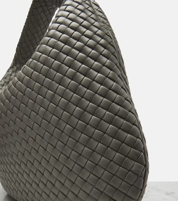 Maxi Veneta leather shoulder bag | Bottega Veneta