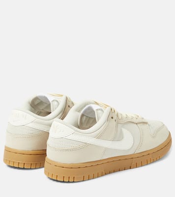 Sneakers Dunk Low Hangul Day aus Leder | Nike