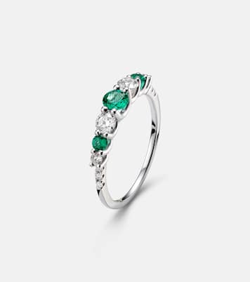 Classics 18kt white gold ring with emeralds and diamonds | Bucherer Fine Jewellery