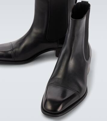 بوت تشيلسي من الجلد Hainaut | Tom Ford