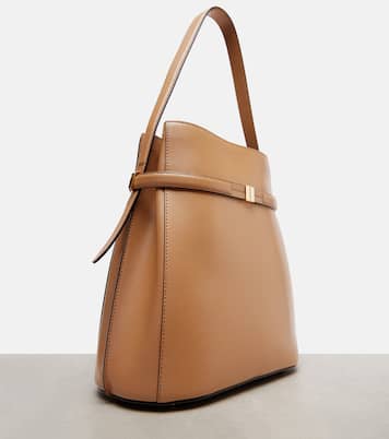 Leather bucket bag | Toteme