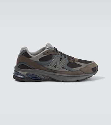 2010 suede-trimmed sneakers | New Balance
