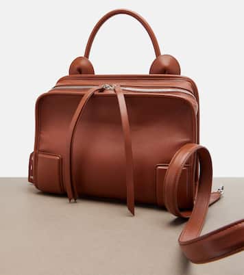 Tote Bag Amazona 180 Lion Medium aus Leder | Loewe