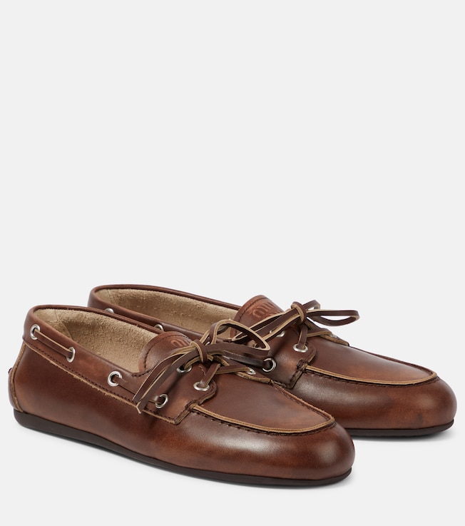 Leather boat shoes