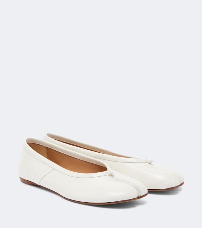 Tabi leather ballet flats