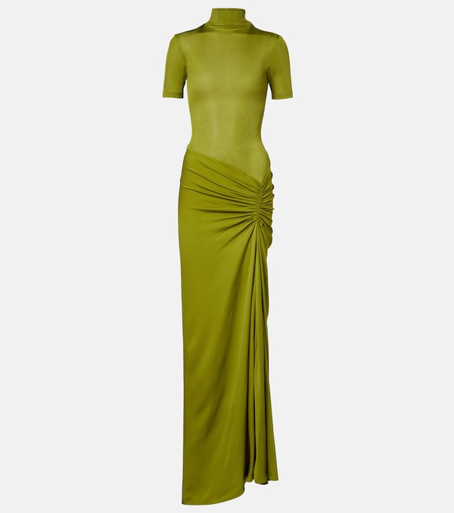 Tee gown