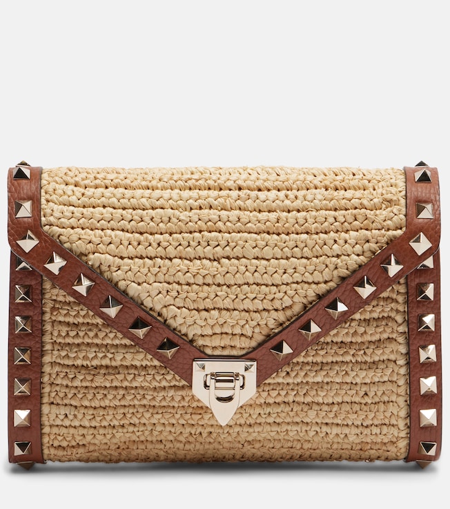 Rockstud Mini raffia shoulder bag