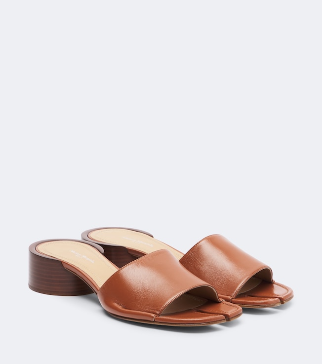 Tabi leather mules