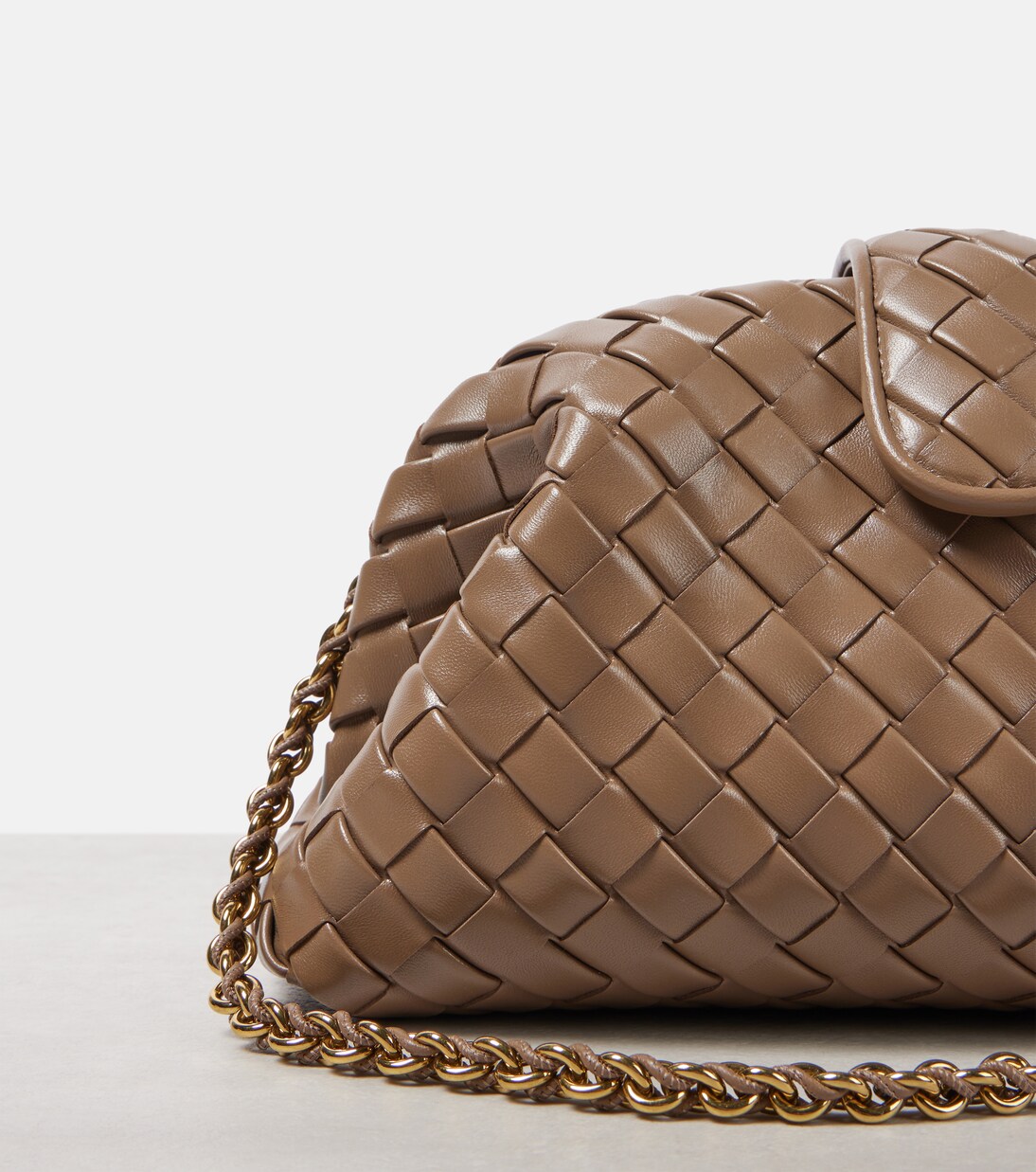 Lauren 1980 leather clutch in brown - Bottega Veneta | Mytheresa