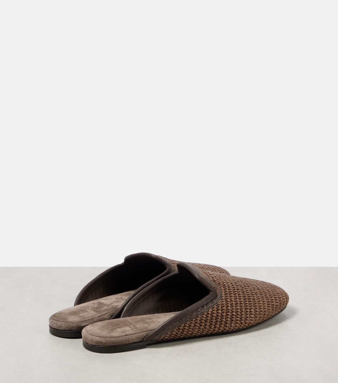 Scarpe con perline Brunello Cucinelli: stile giovanile e comfort senza tempo