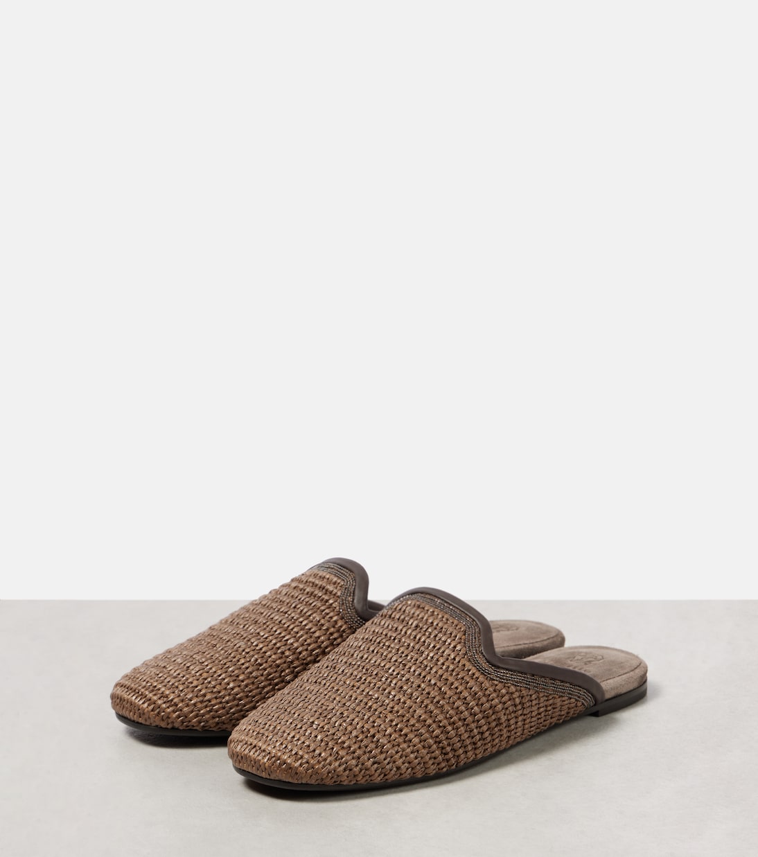 Scarpe con perline Brunello Cucinelli: stile giovanile e comfort senza tempo