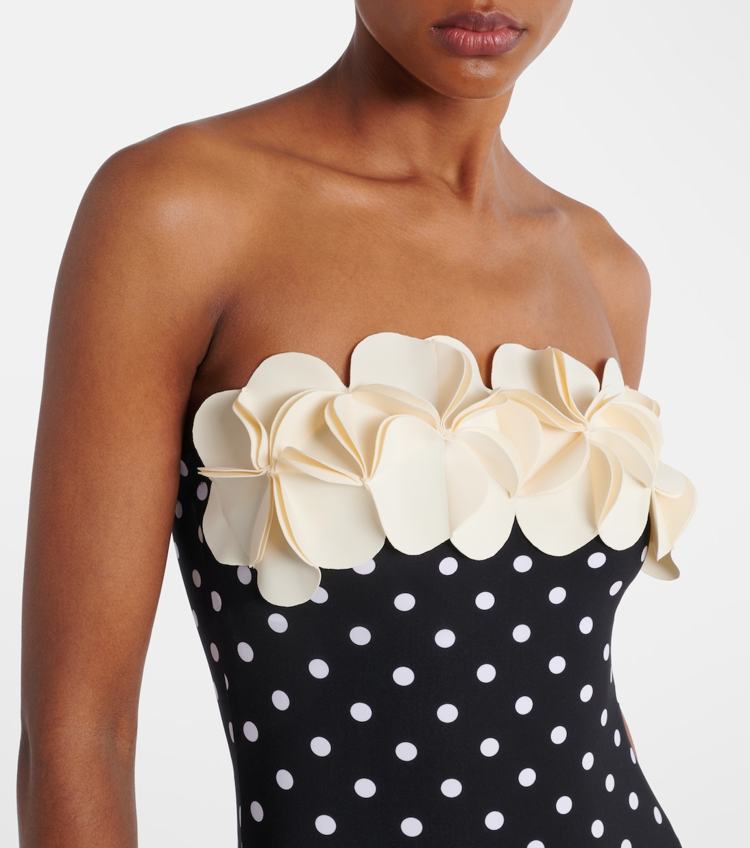 Costume intero a pois con applicazioni floreali | Karla Colletto