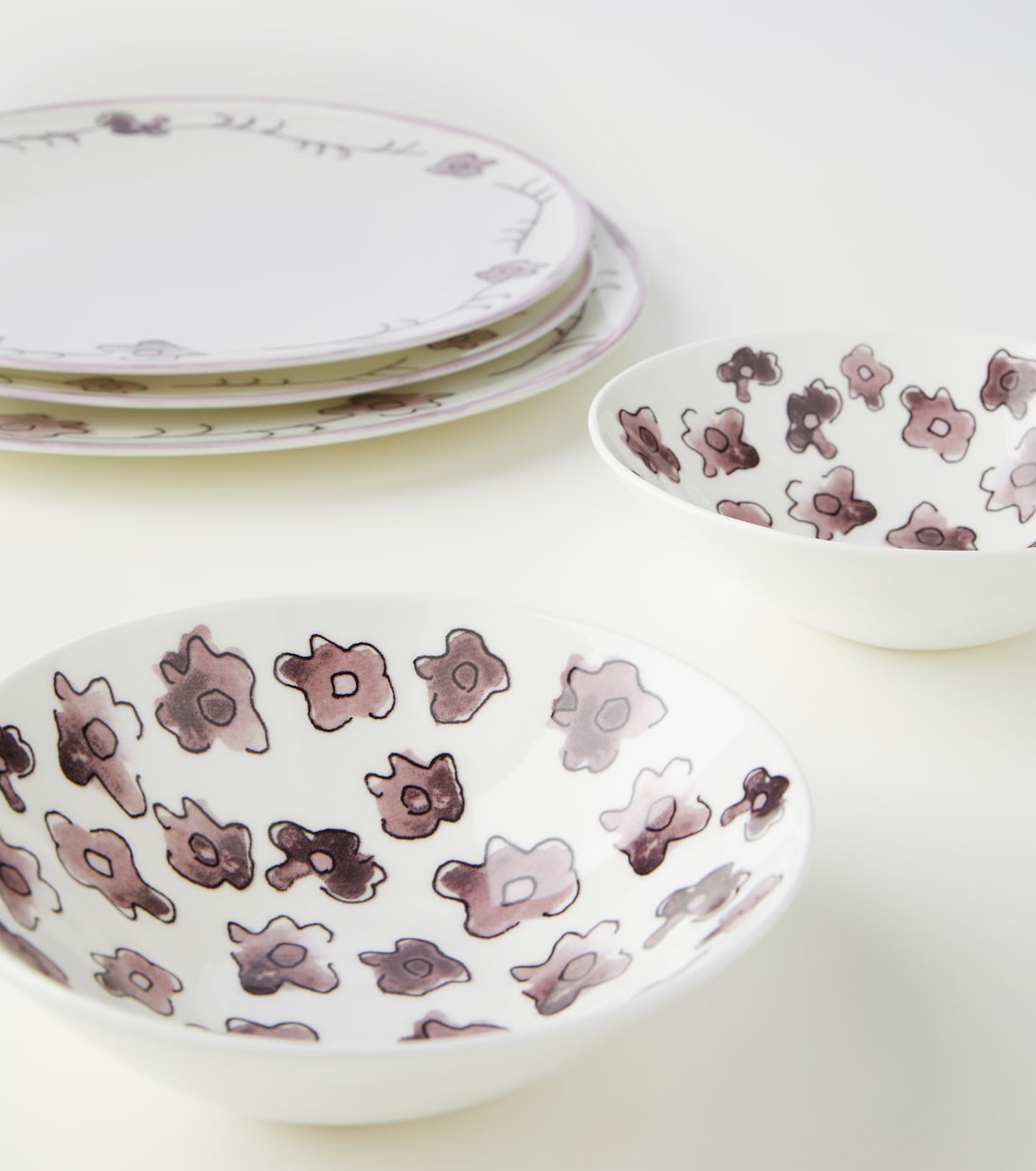 Anemone Milk porelain starter plate | Serax