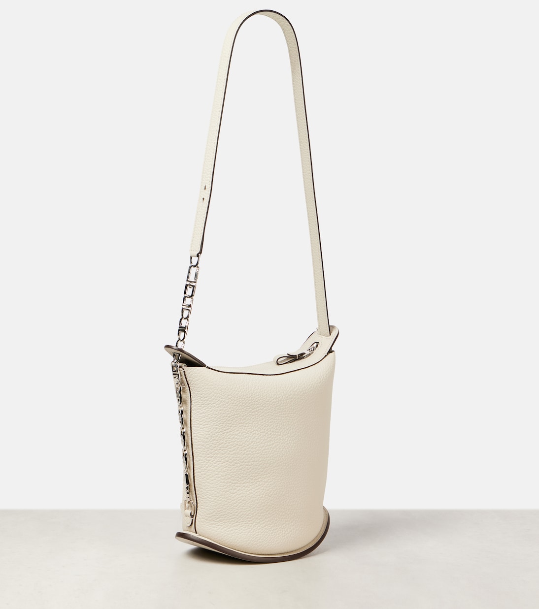 Pin Twist Small leather shoulder bag | Delvaux