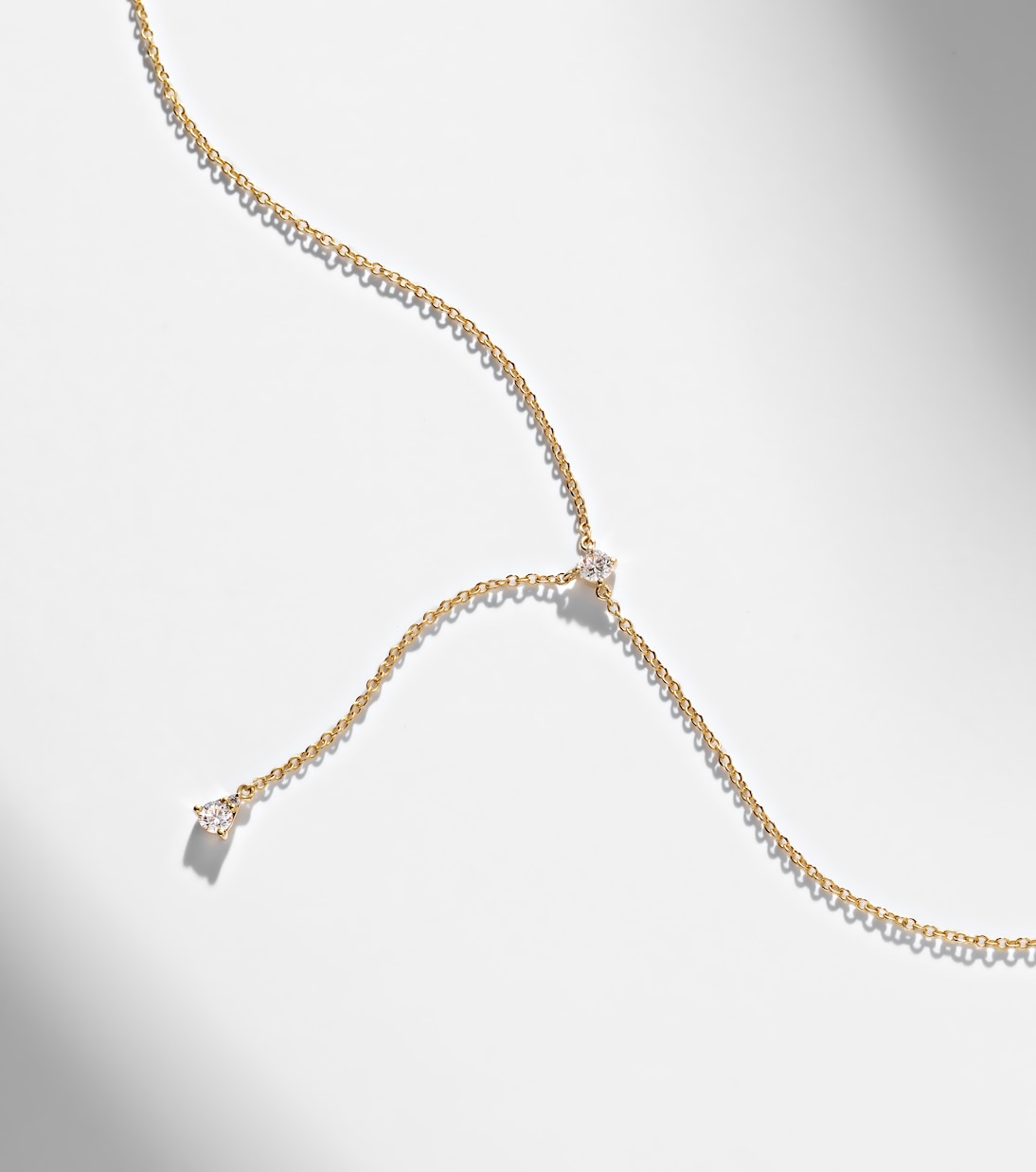 Halskette Perfect Pear aus 14kt Gelbgold mit Diamanten | Stone and Strand