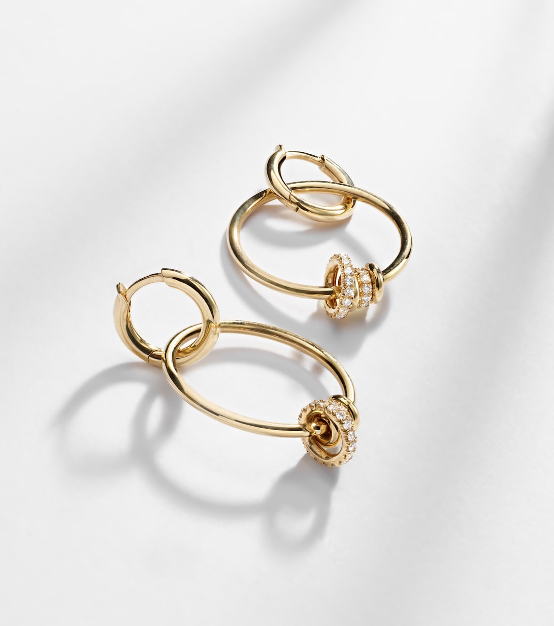 Ohrringe Asha aus 18kt Gelbgold mit Diamanten | Spinelli Kilcollin