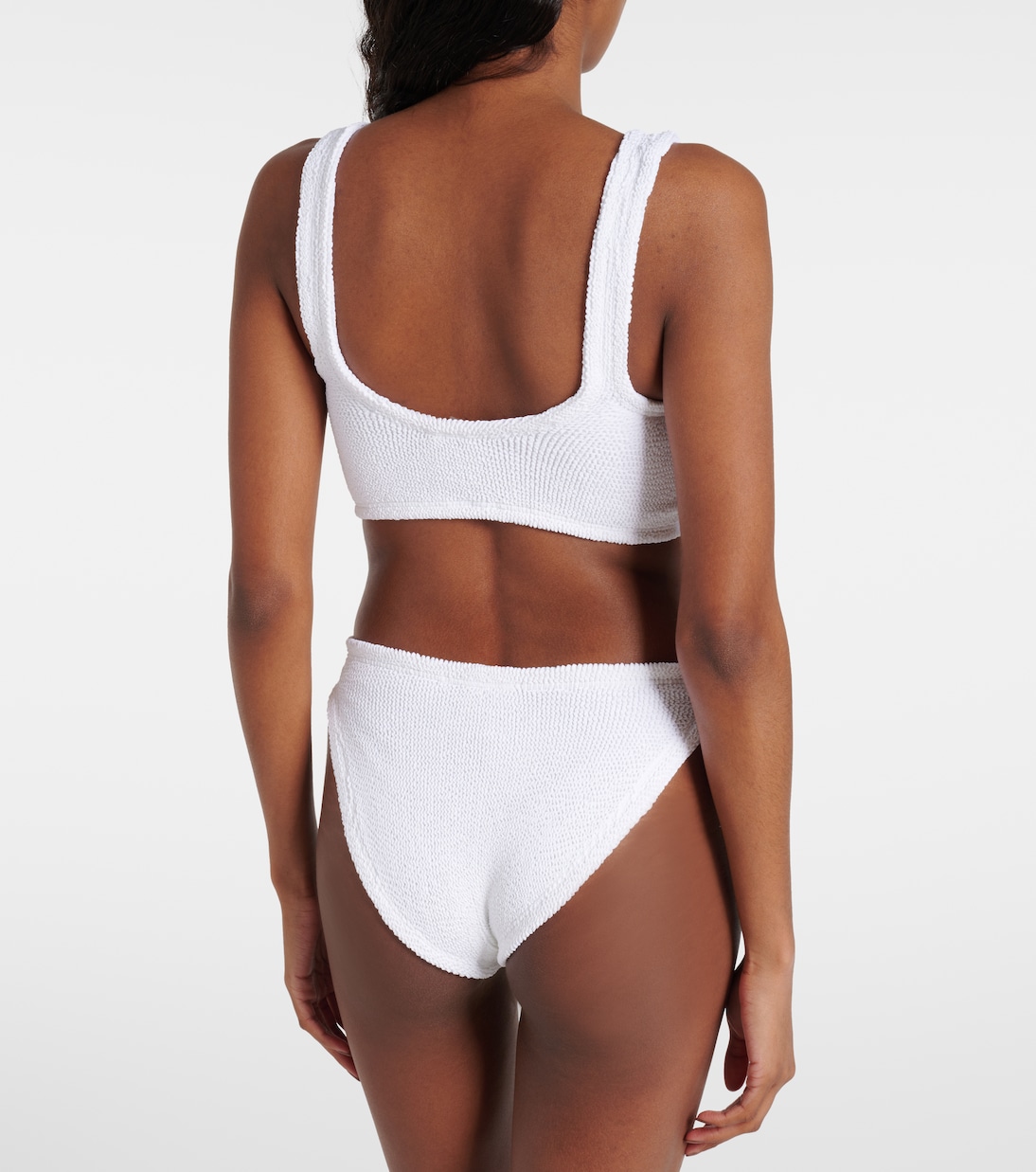 Bikini de moda Hunza G para jóvenes aventureras