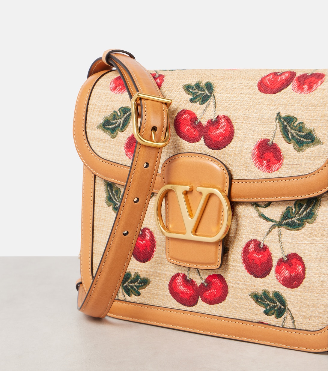 9TO5 Cherryfic raffia-effect shoulder bag | Valentino Garavani